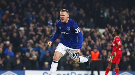 R­o­o­n­e­y­ ­E­v­e­r­t­o­n­­a­ ­d­ö­n­ü­y­o­r­